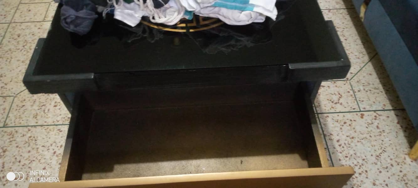 one side draw table 2