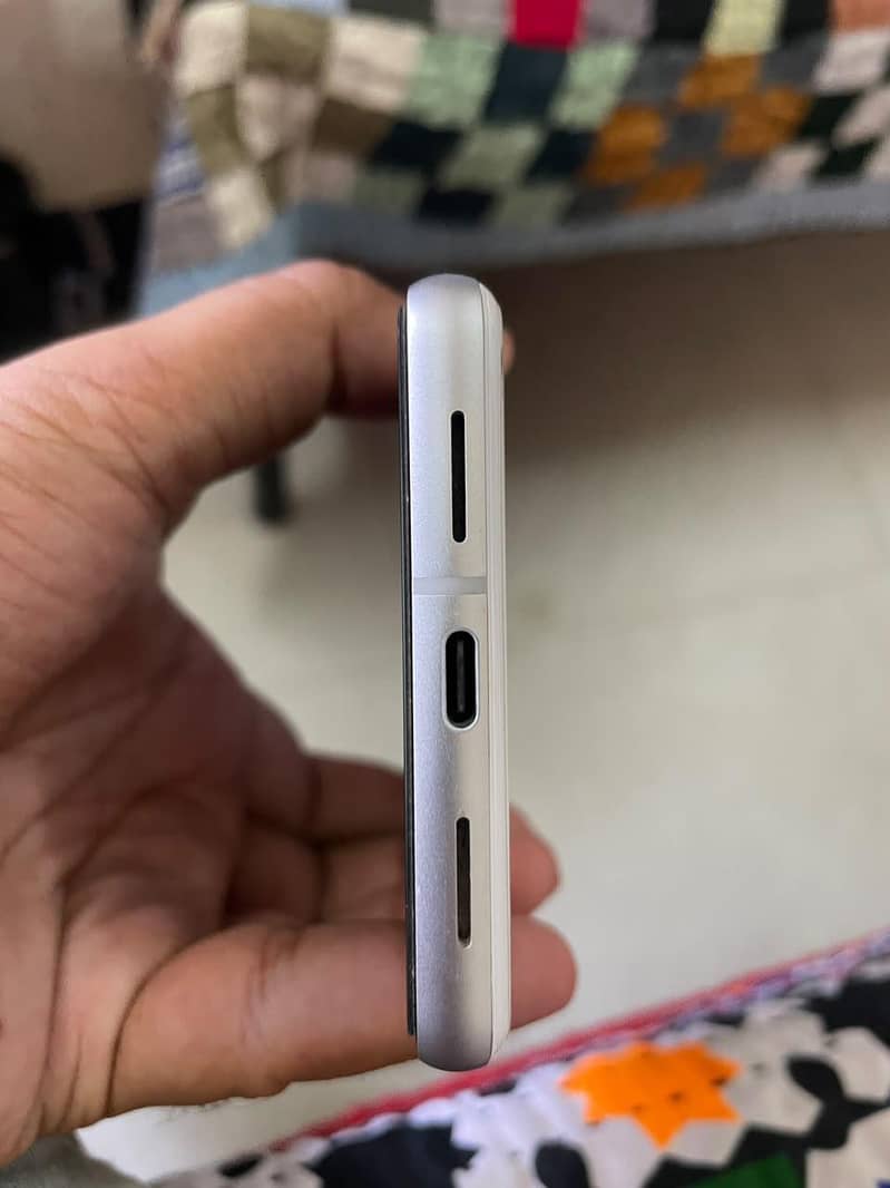 Google pixel 7 3