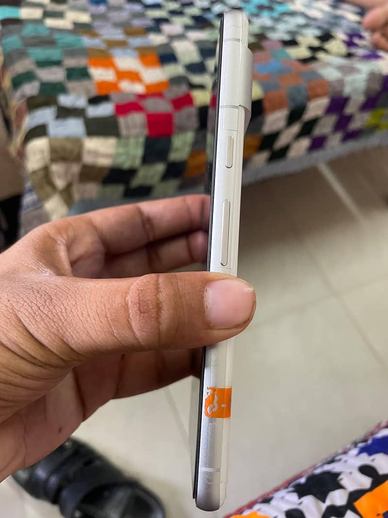 Google pixel 7 4