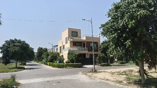 10 Marla Plot For Sale ready for possession Block B Phase 4 New Lahore City