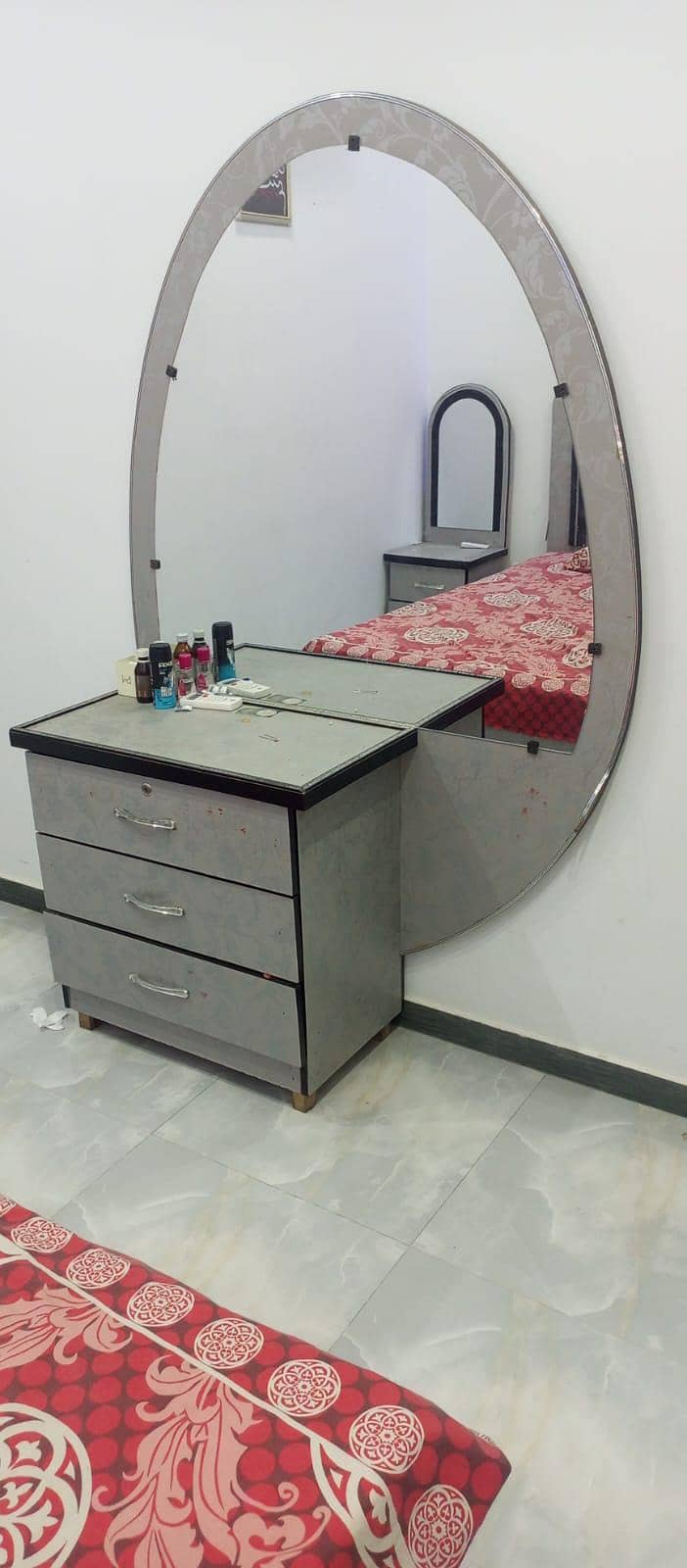 bed 2 side table dressing table devider 2