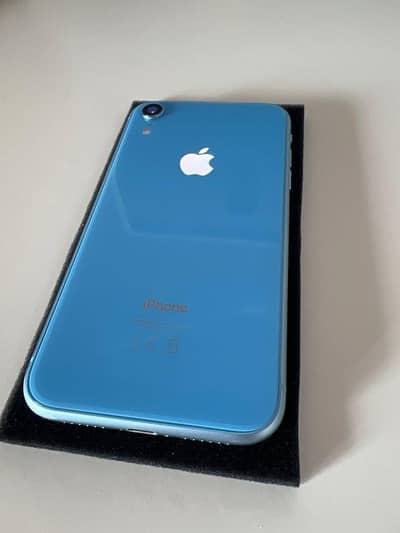 Apple iPhone XR