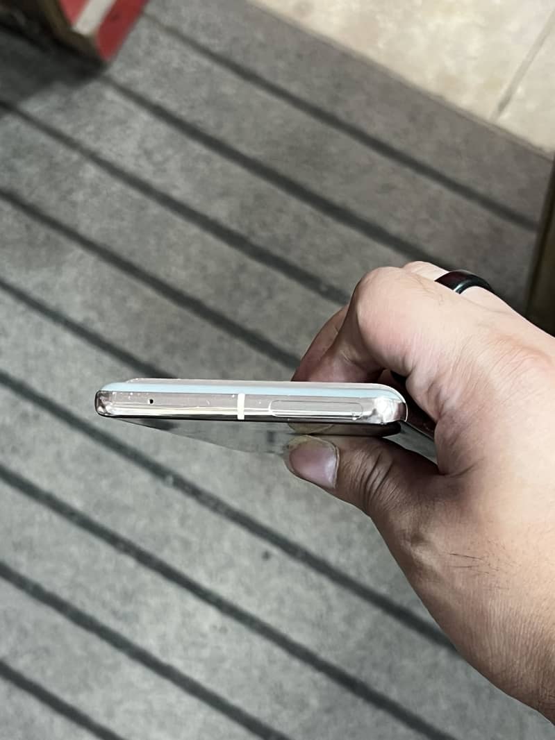 Google Pixel 7 Pro 4