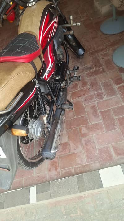 Honda prider good condition one hand use only single person
