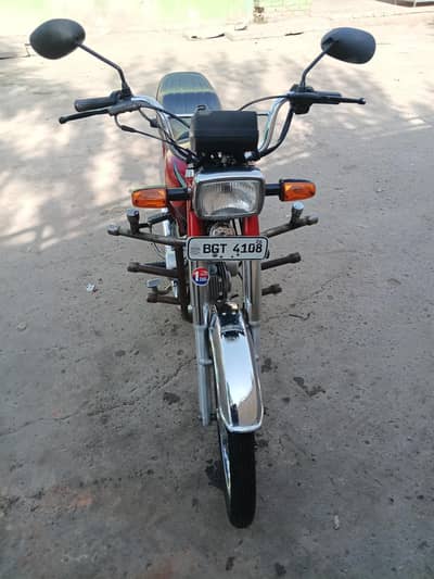united 2026 model 10/10 condition all doc original  tanque tapy avail