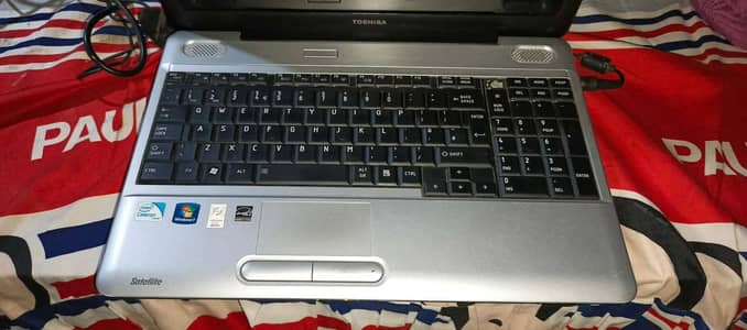 DESKTOP-QSNBAI3 , RAM 2 GB , x64 based processor