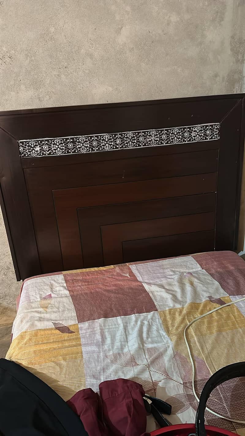 single bed 0