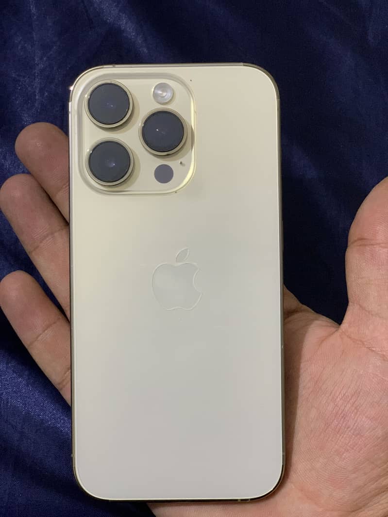Apple iPhone 14 Pro 4