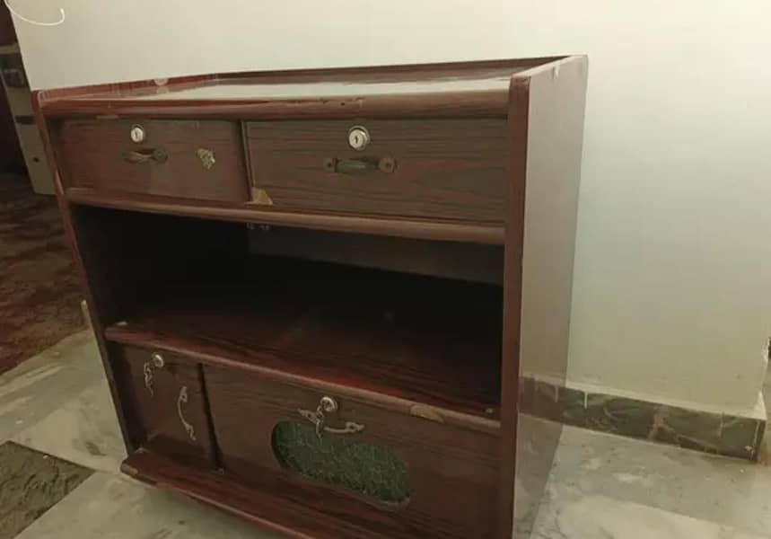Dressing table 2