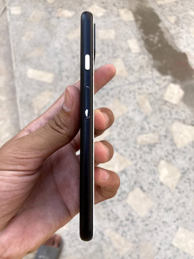 Google Pixel 4 White 3