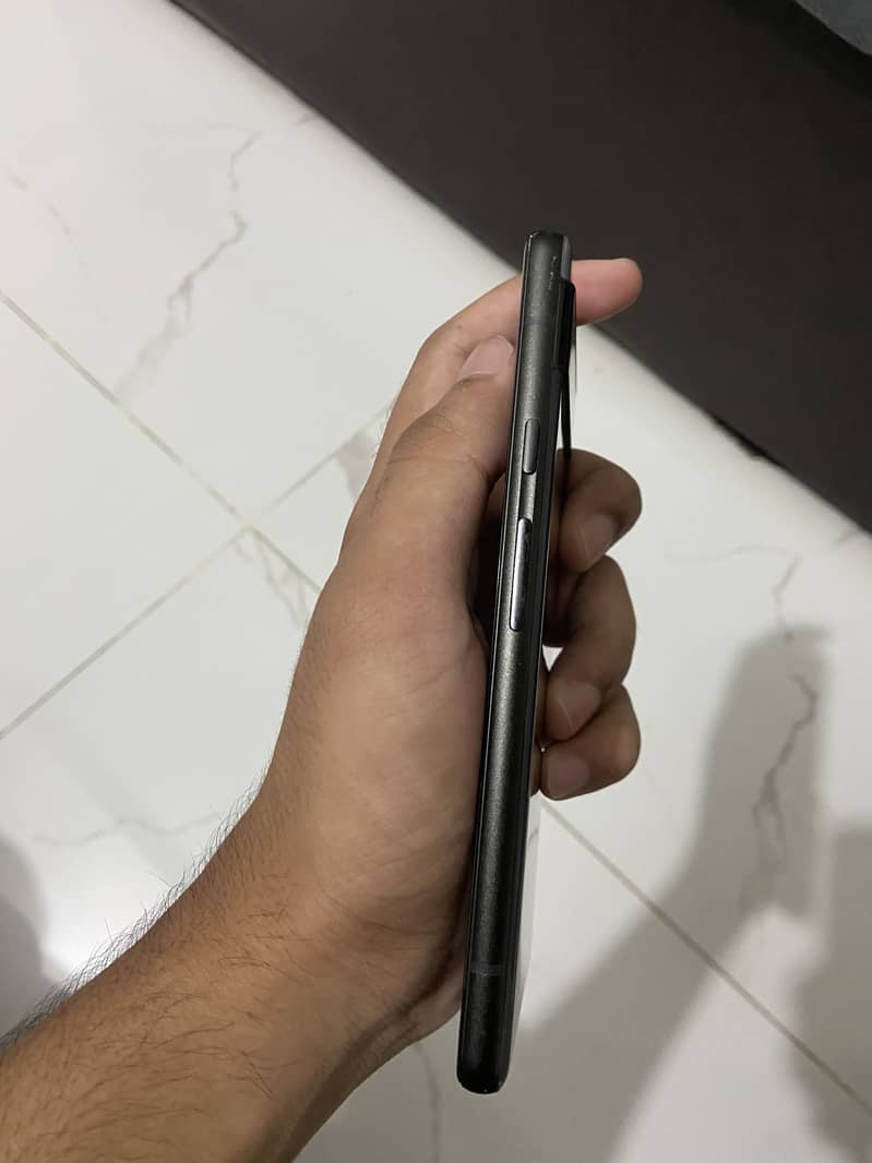 Google Pixel 6a 4