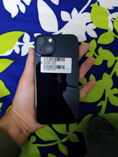 Apple iPhone 13