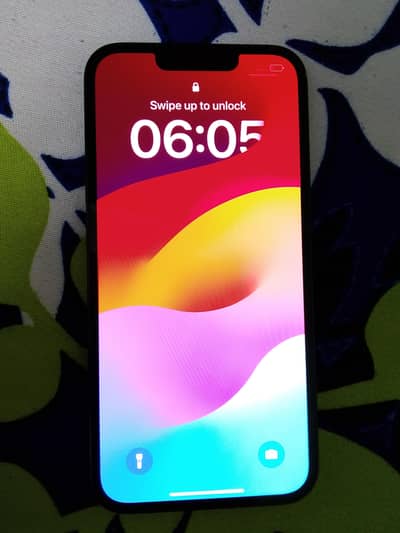 Apple iPhone 13