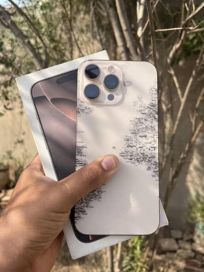 Apple iPhone 16 Pro Max