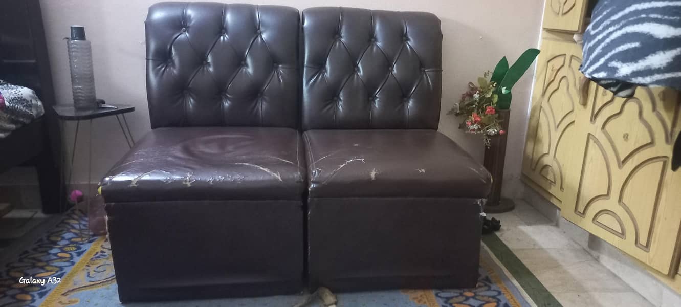 2 Single Sofa 0