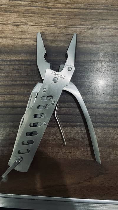 Stainless Steel Multi Tool Pliers with Knife, Saw and Bottle Opener