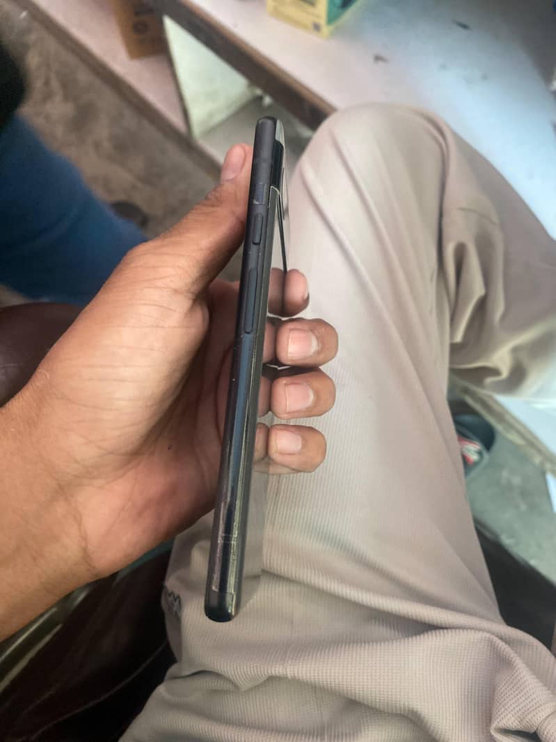 Google Pixel 6a 4
