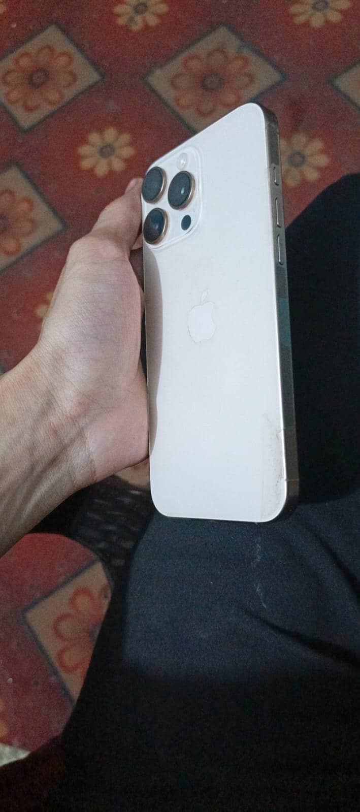 iphone 16 pro max 6