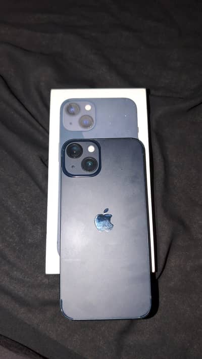 Apple iPhone 13