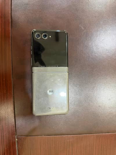 Motorola Razr 50