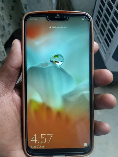 Honor 8C