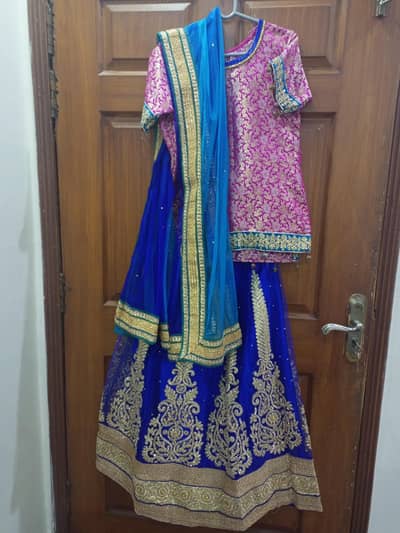 4 set of  SHARAA'S
