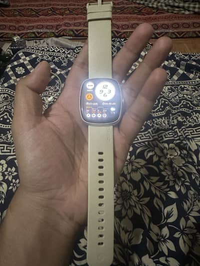 Zero smart watch qube golden color