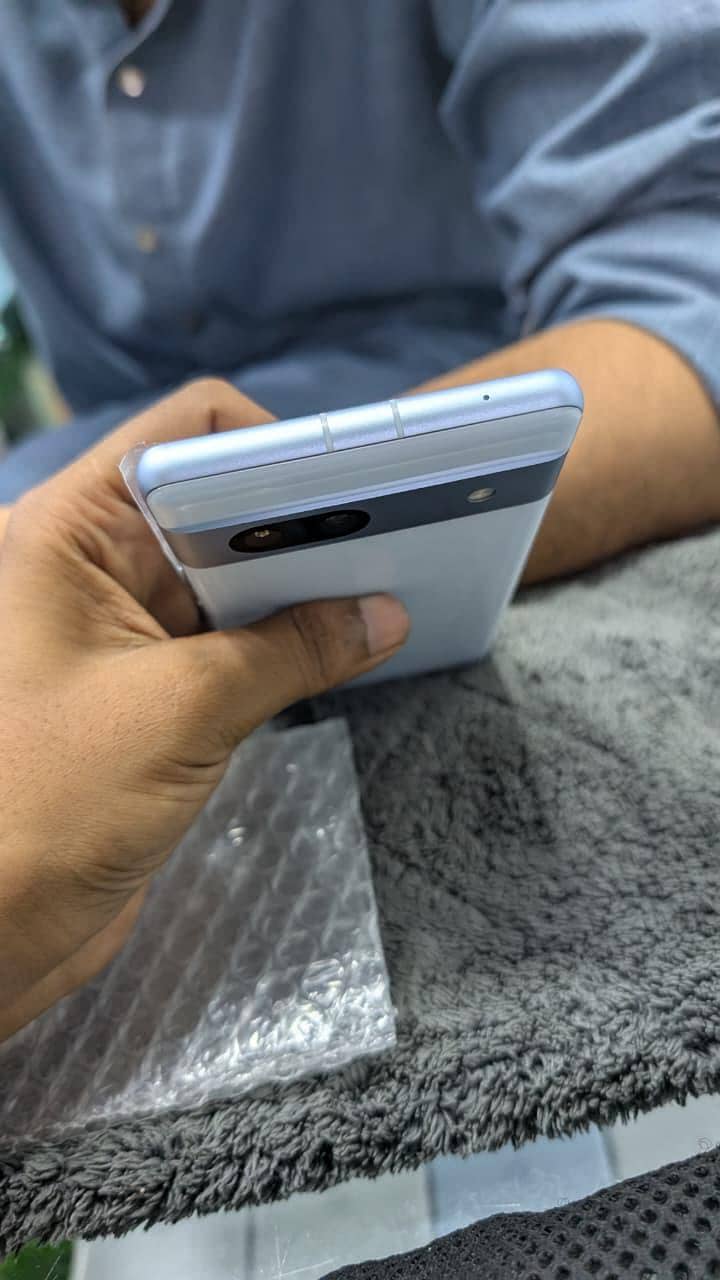 Google Pixel 7a 2