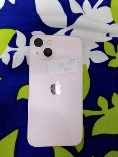 Apple iPhone 13