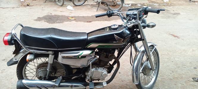 honda 125 orignal bike sealed engine self start
