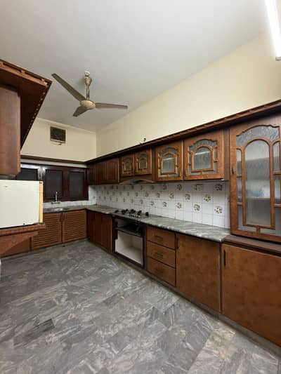 Prime Location Upper Portion Sized 600 Square Yards Available In Federal B Area - Block 6