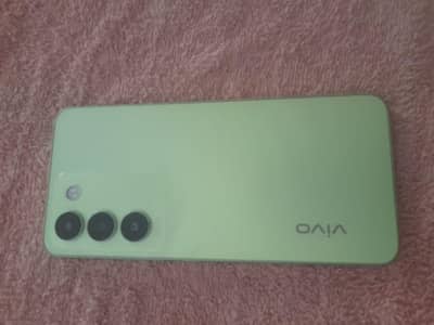 Vivo y100