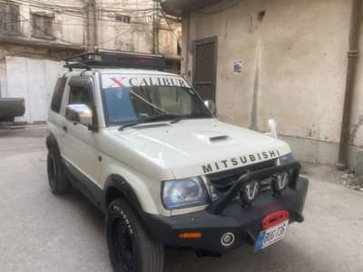 Mitsubishi Pajero 2003