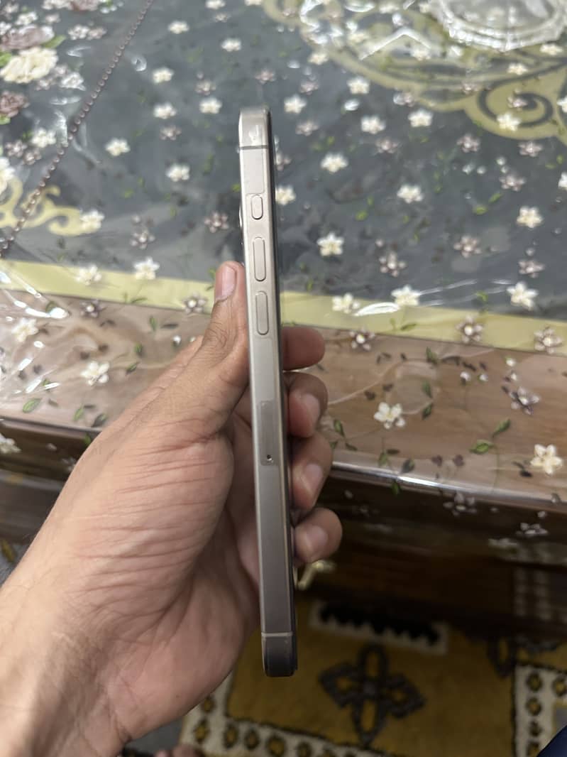 Iphone 15 pro max 1