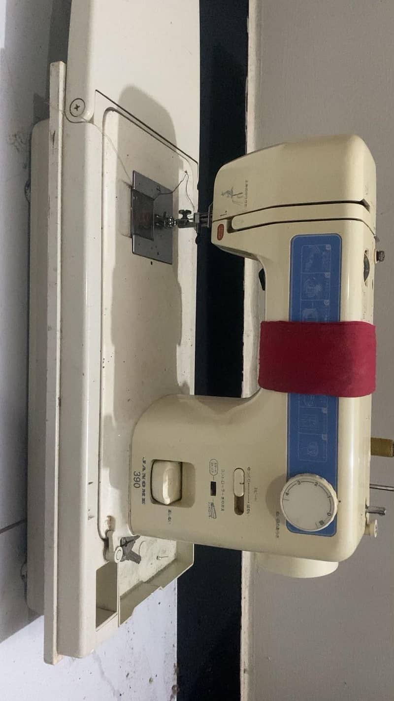 sewing machine 0
