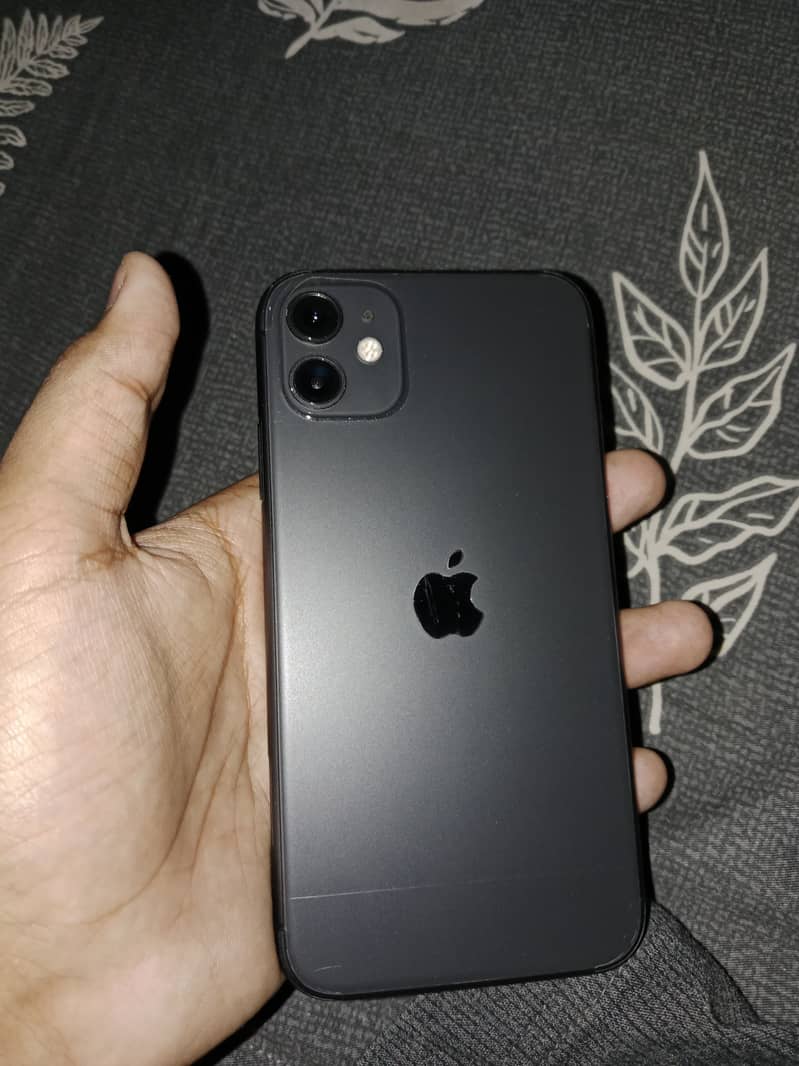 Apple iPhone 11 3