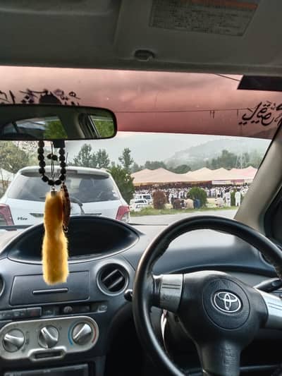 Toyota Vitz 2003