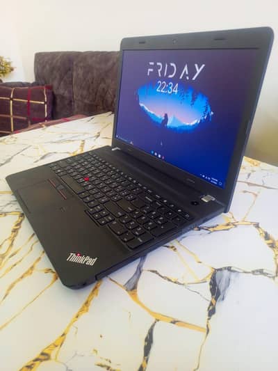 Lenovo Thinkpad E560 with Original Fast Charger
