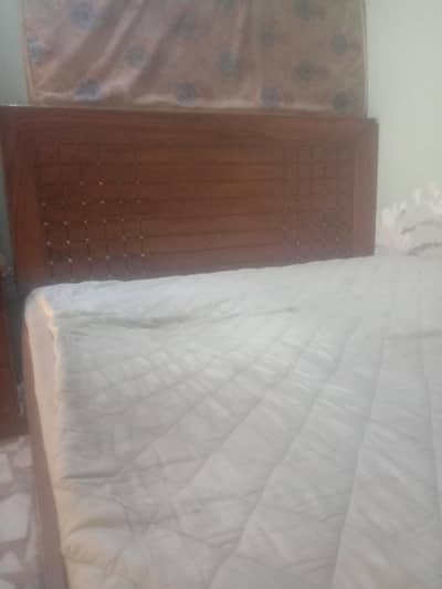 KING SIZE BED FOM ALMARI DRISING