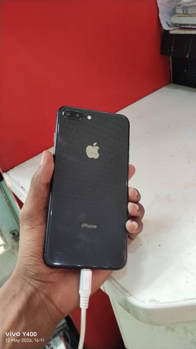 Apple iPhone 8 Plus