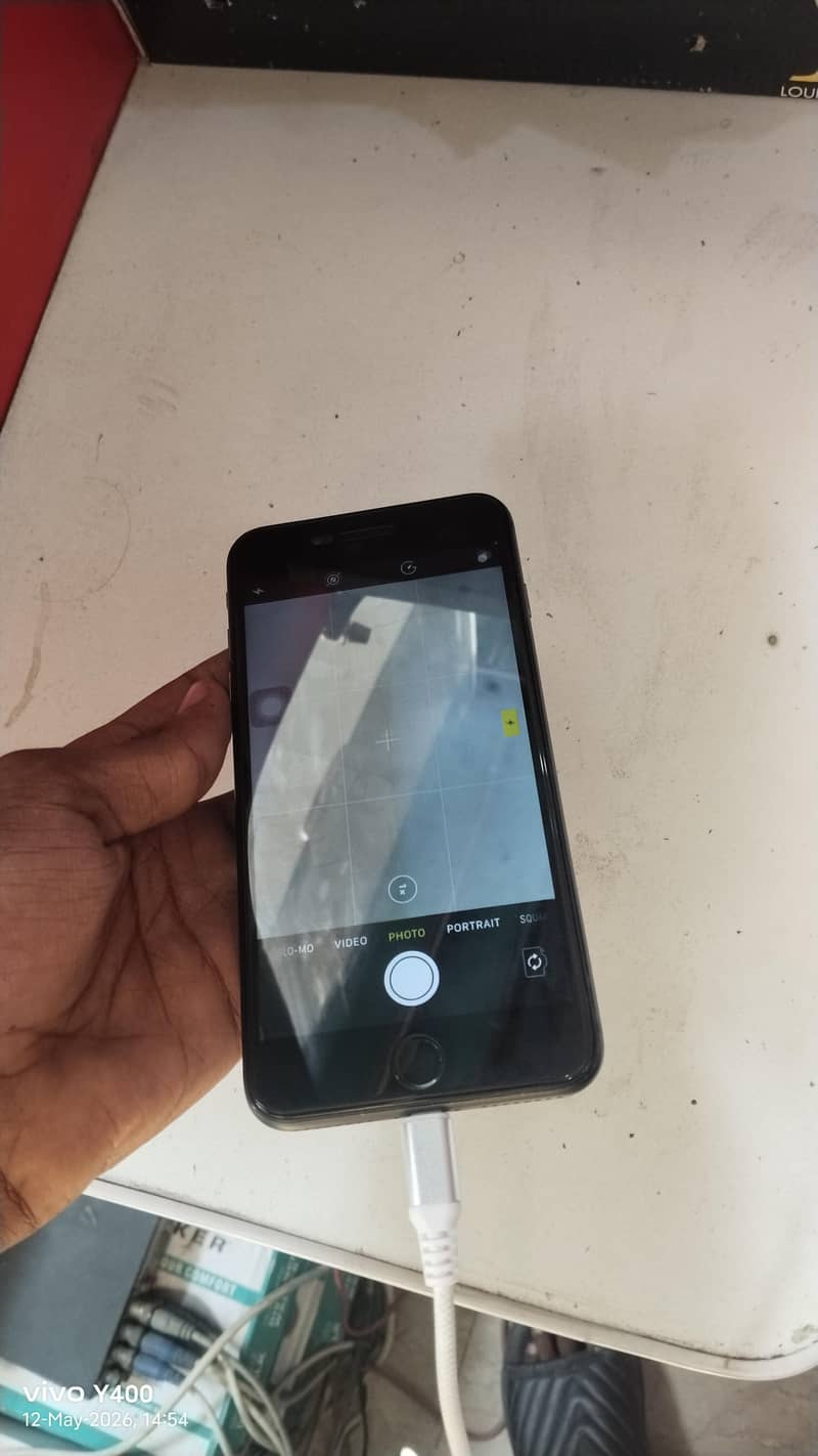 Apple iPhone 8 Plus 3