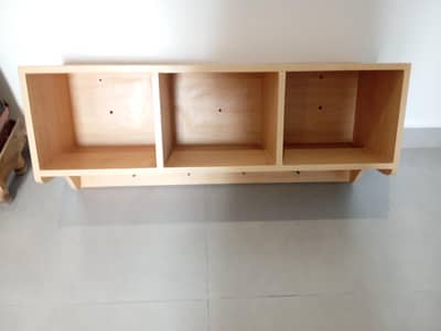 Wall Mounted 3-Nook Book Rack with Hooks – Ideal for Kids Room