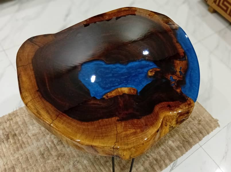 Epoxy coffee table 1