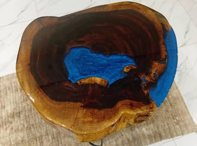 Epoxy coffee table 3