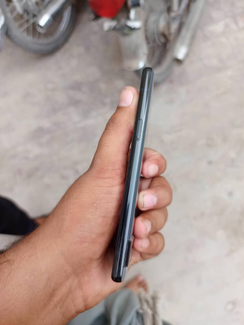 Google Pixel 6a 4