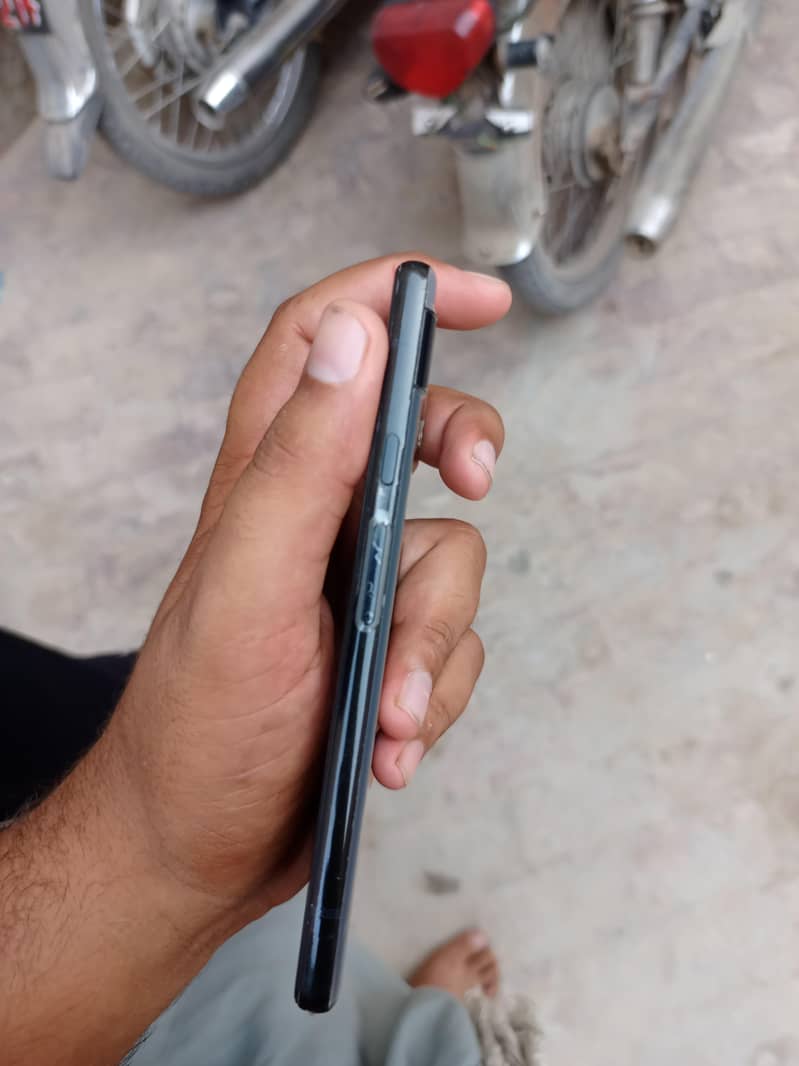 Google Pixel 6a 5