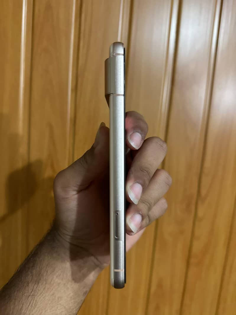 Google Pixel 8 3