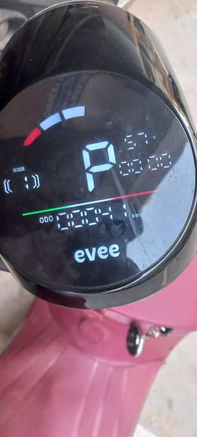 evee lx only 41 kilometer running