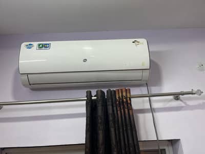 remote paimp wgyra sb Sath h bilkul  Okk h condition 10/9