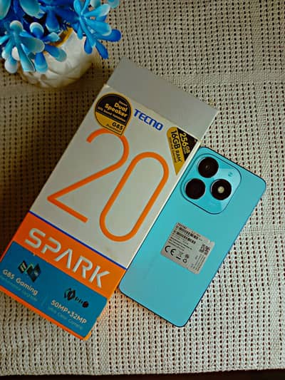 Tecno Spark 20, 8GB+8GB RAM, 256GB Storage with box and charger